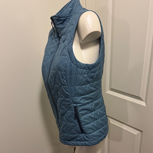 The North Face Women's Quilted Blue Vest - Picture 5 of 8